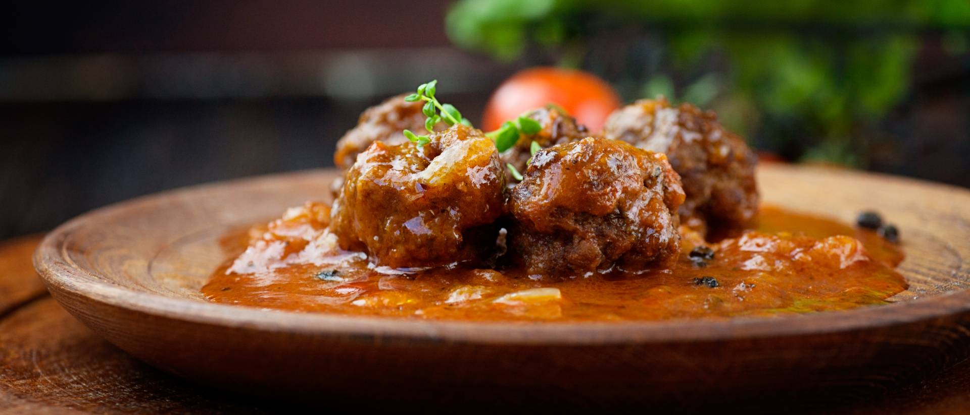 Cooked meatballs