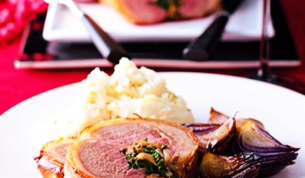 stuffed-saddle-of-lamb-with-spinach-and-mushrooms